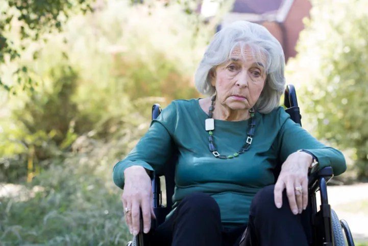 Nursing Home Neglect Lawyer St. Louis | Halvorsen Klote Davis Law | Nursing Home Neglect Attorney St. Louis, MO